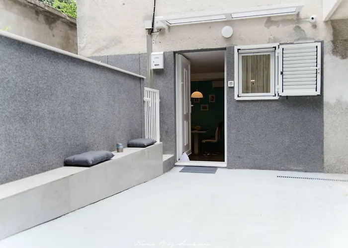 Διαμέρισμα S&s *